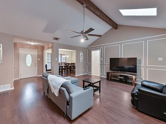 4th image of 4409 Willow Bend Dr