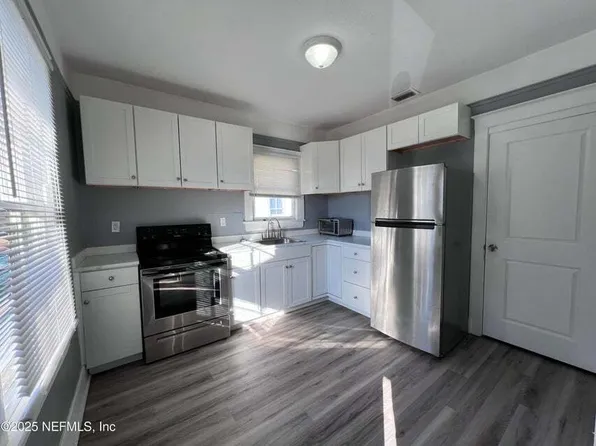 1464 Myrtle Ave N, Jacksonville, FL 32209