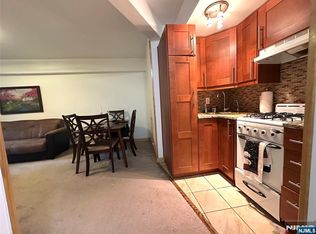 3041 Edwin Ave APT 4E, Fort Lee, NJ 07024