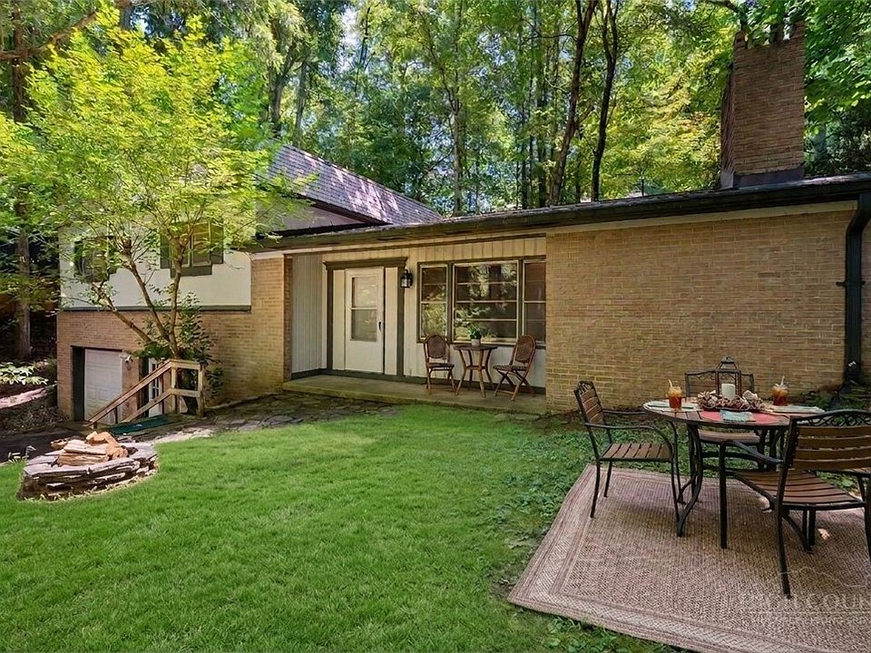 1st image of 121 Horseshoe Drive