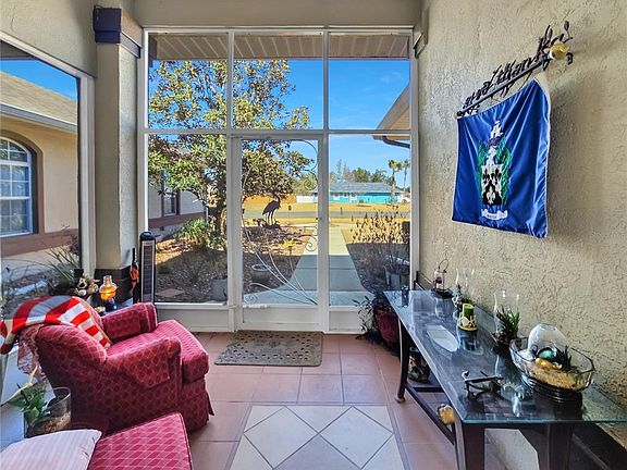 4th image of 77 Hickory Loop