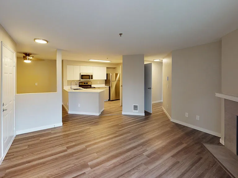 Redmond Place Apartments — Photo 15