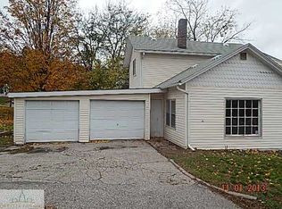 714 E Grand River Ave, Portland, MI 48875