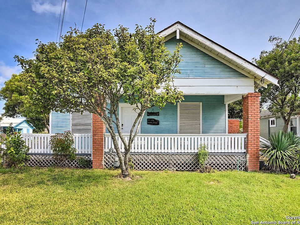 3928 Ave S, Galveston, TX 77550 | MLS #1881055 | Zillow