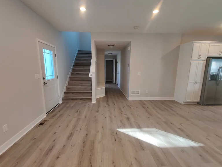 2768 Clover Ridge Dr — Photo 6