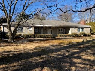 10 Hartcroft Rd, Stamford, CT 06903