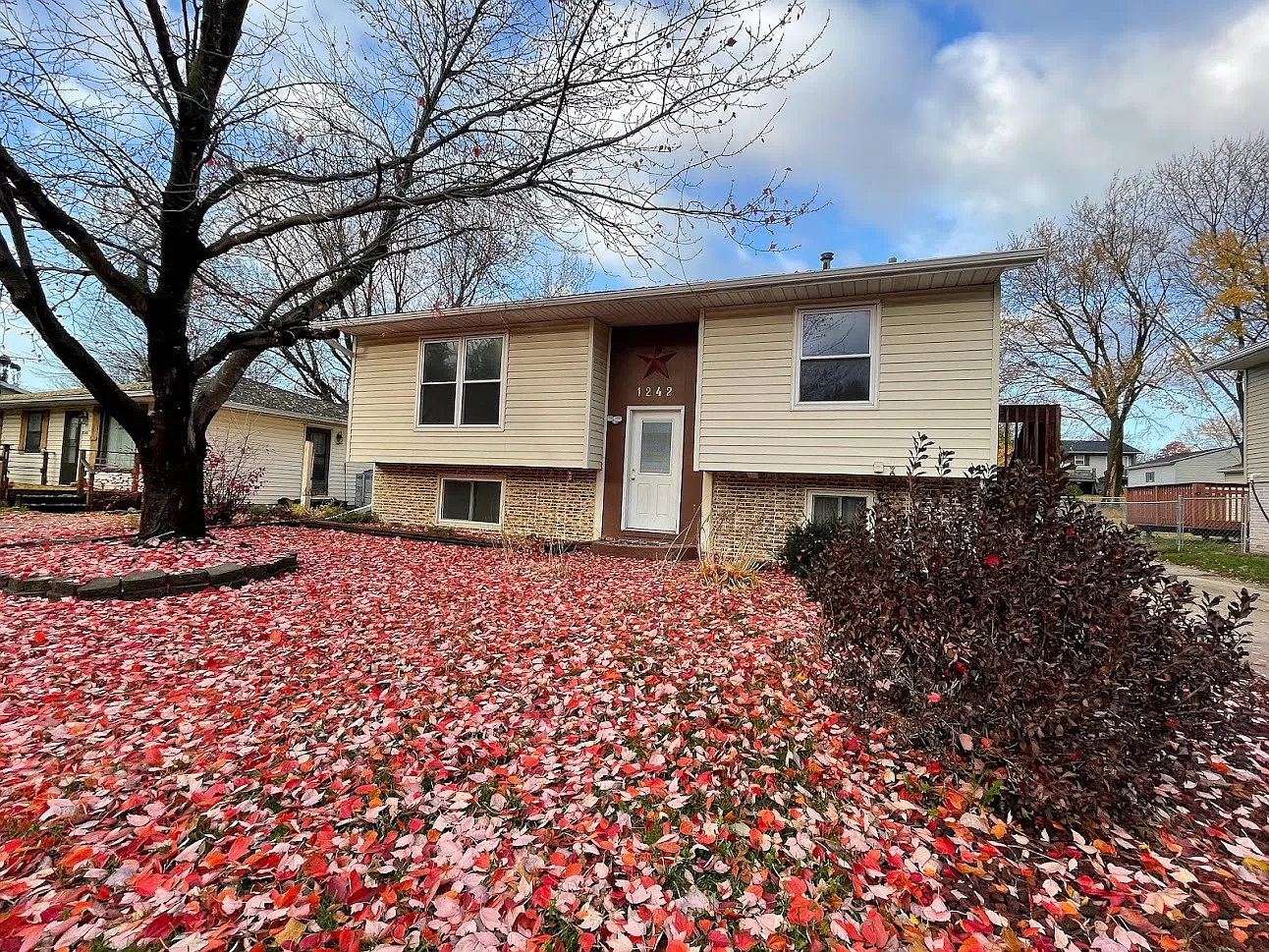 1242 Edgewood Drive - 1 — Photo 1