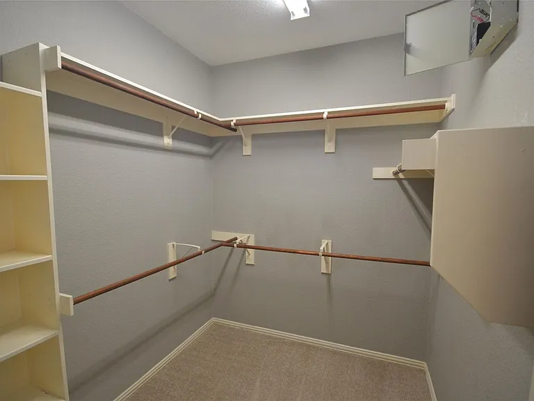1705 Lions Den — Photo 15