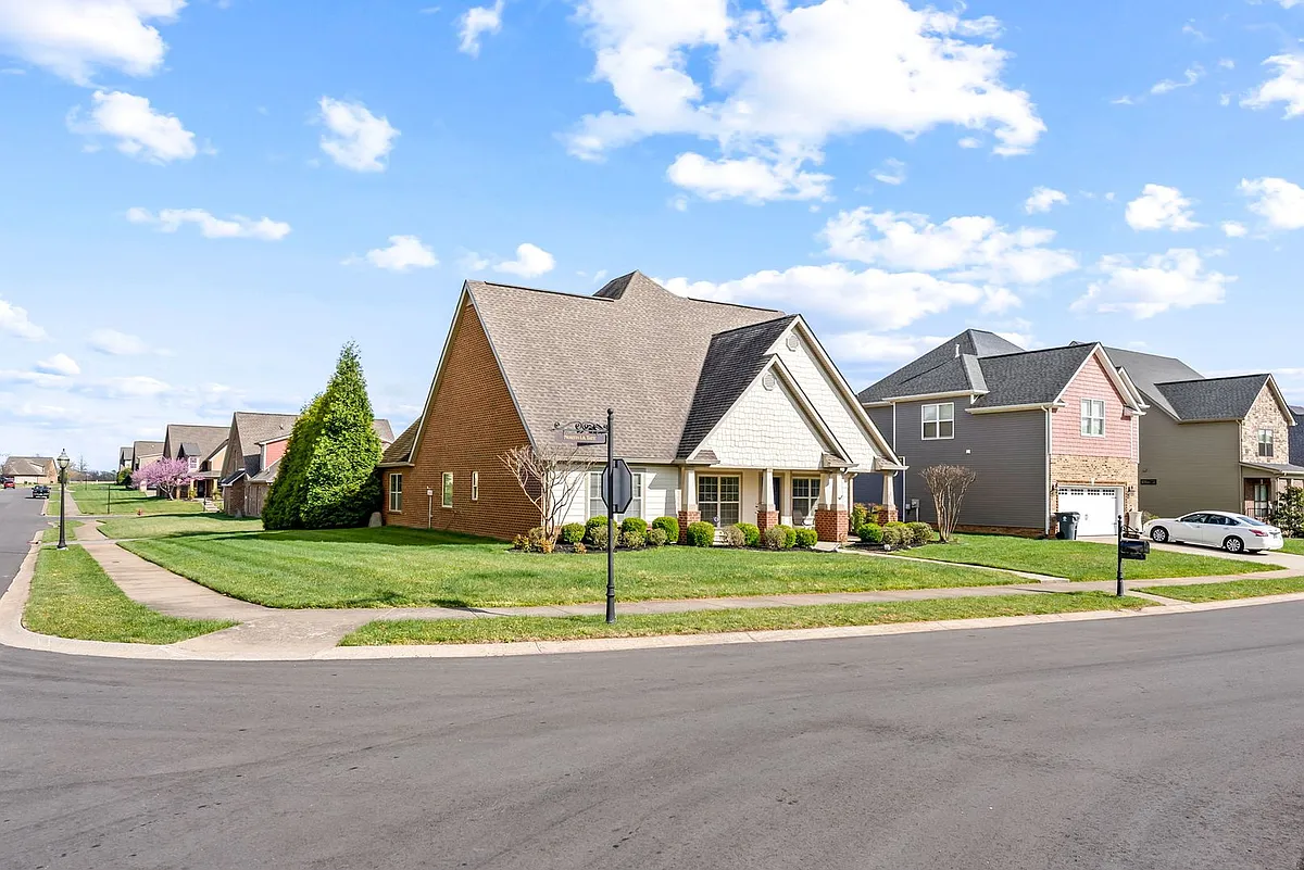 Building Photo - 1150 N Ja Tate Dr