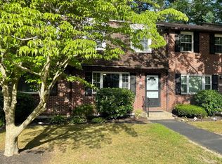 8-5 Treetop Ln, Kingston, MA 02364