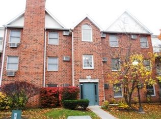 1382 Cunat Ct APT 1B, Lake In The Hills, IL 60156