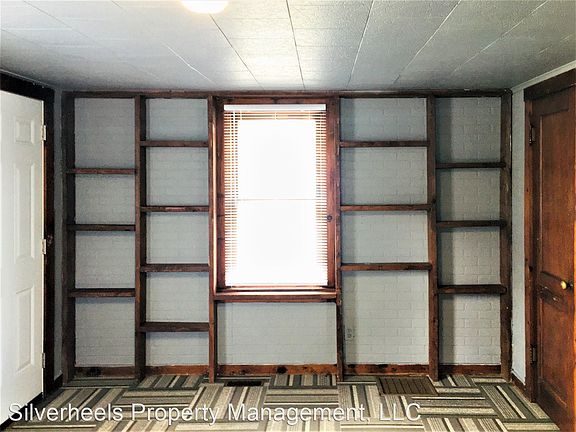 4th image of 833 2nd St #5