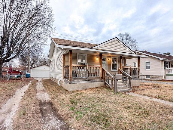 3rd image of 661 E Penning Ave