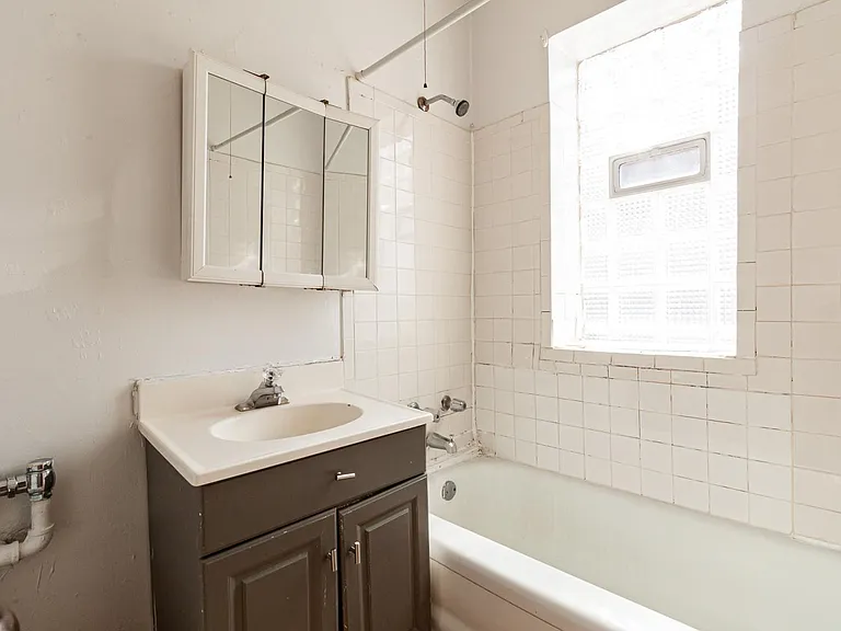 627 W Barry Ave #626-3 — Photo 3