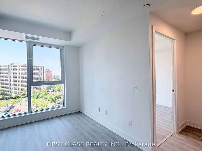 25 Cordova Ave #1407 — Photo 4