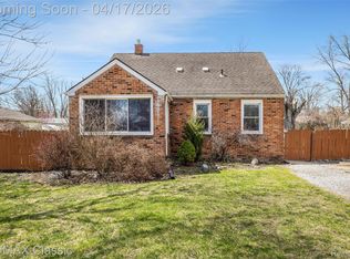 22481 Springbrook Ave, Farmington Hills, MI 48336