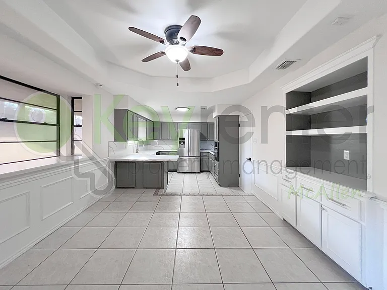 2812 Carnation Ave — Photo 7