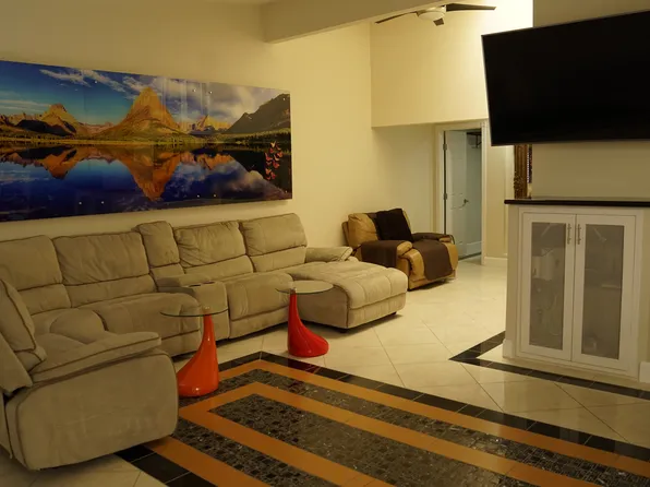 2409 Lourdes Ave, Las Vegas, NV 89102