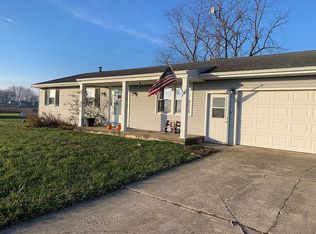 1017 N 2300 East Rd, Shelbyville, IL