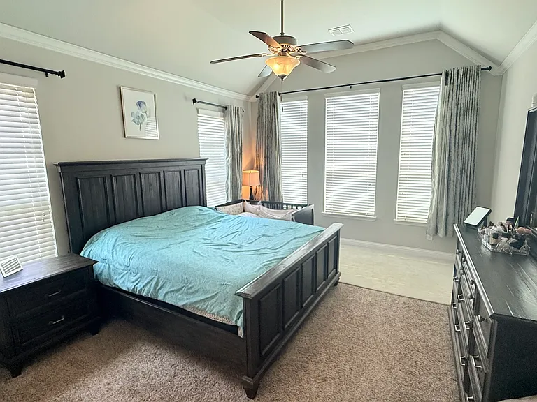 337 Prairie Ridge Ln — Photo 10
