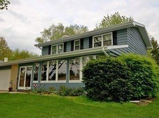 1195 Countryside Dr, Elgin, IL 60123