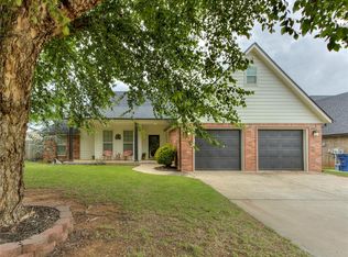 324 E Charlotte Ter, Mustang, OK 73064