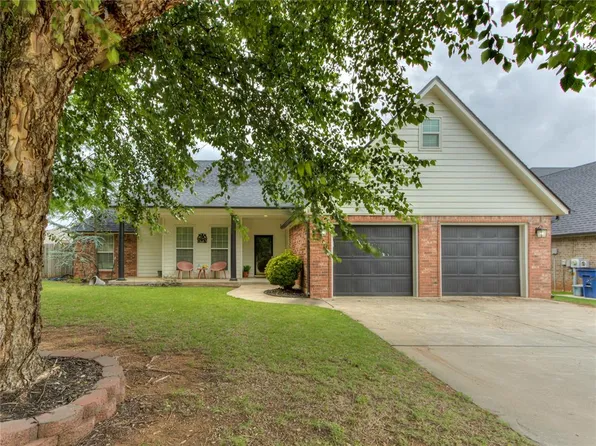 324 E Charlotte Ter, Mustang, OK 73064