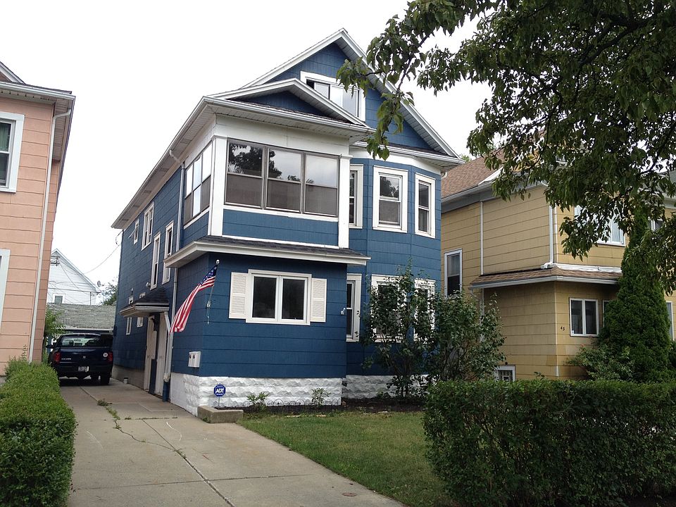 1st image of 45 Fairchild Pl