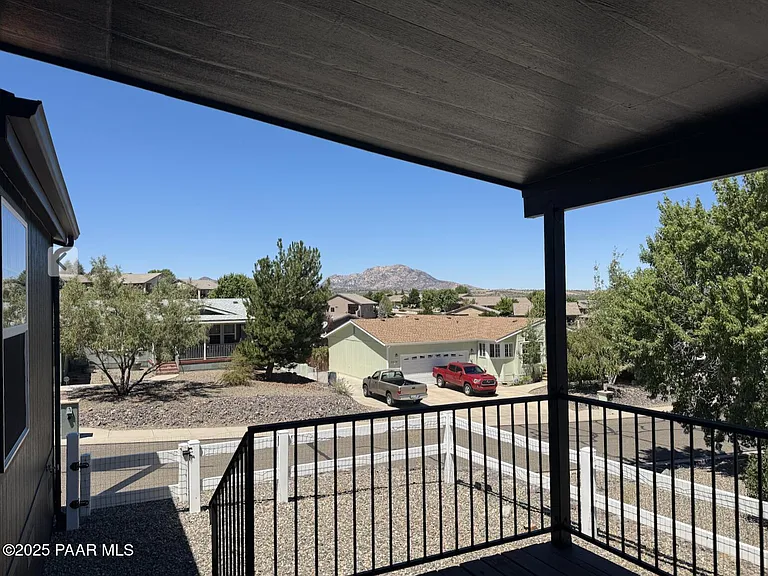 1116 Samantha St — Photo 40