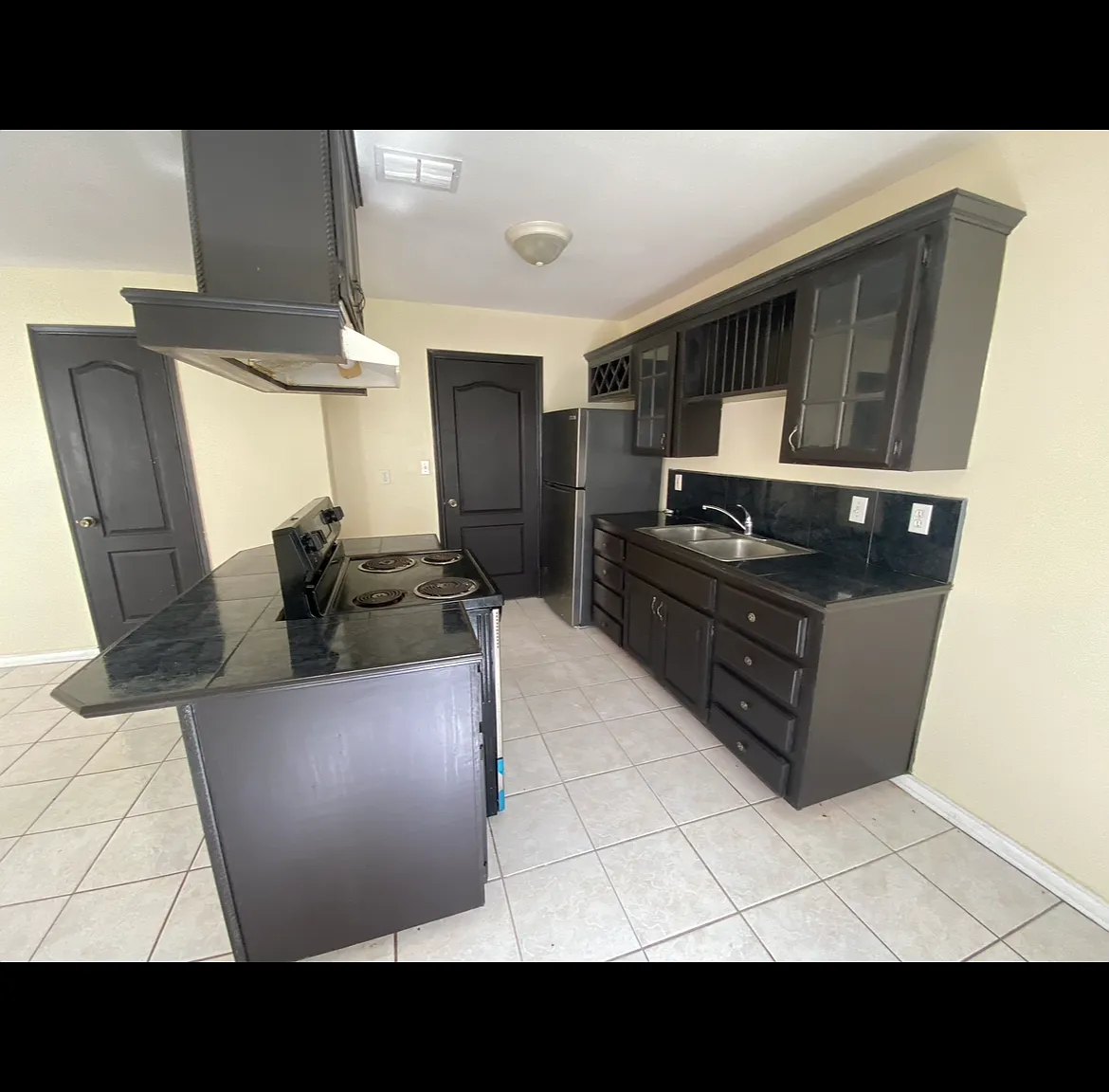 2 bed, 1.5 bath, 1100 sqft, $850 — Photo 4