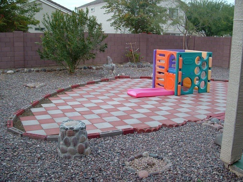 2nd image of 3122 W Huntington Dr