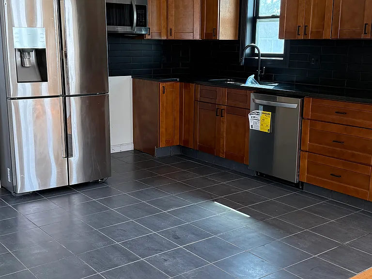 445 Waterman Ave #3 — Photo 1