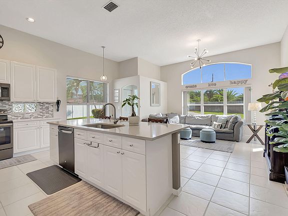 5th image of 6055 Indian Forest Circle