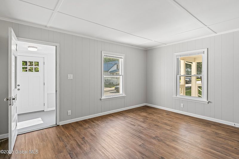 3rd image of 49 Briggs Street