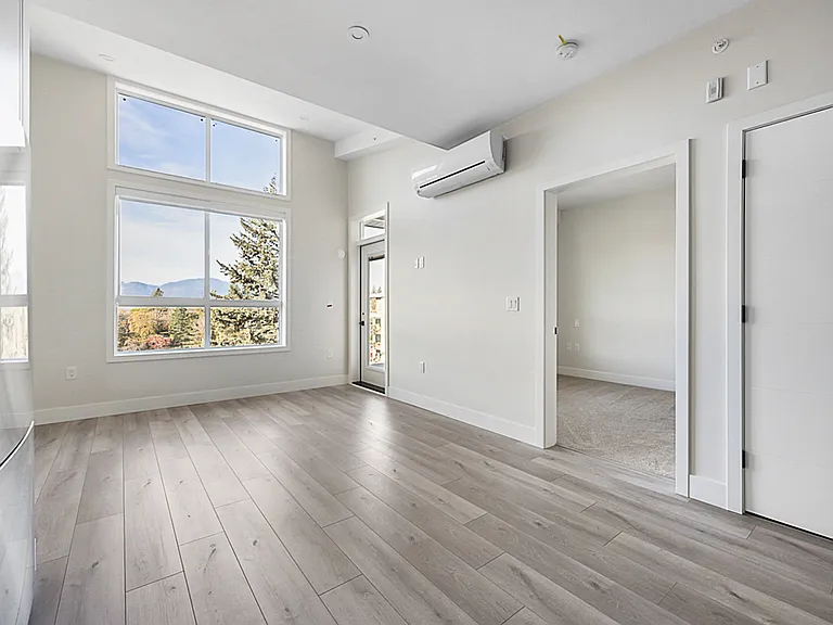 45511 Campus Dr — Photo 53