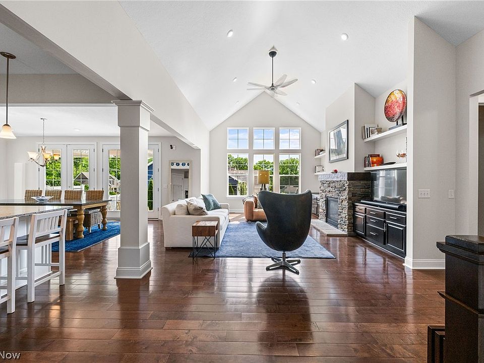 300 Hidden Glen Trl, Chardon, OH 44024 Zillow