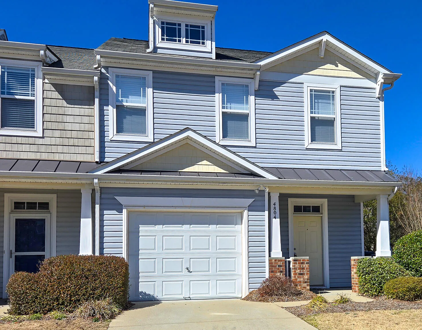 3 bed, 2.5 bath, 1574 sqft, $1,850 — Photo 1