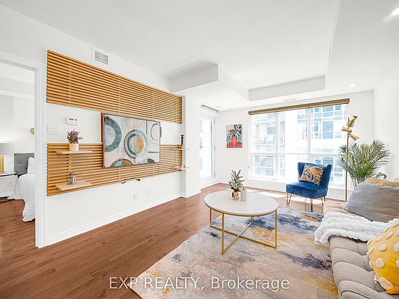 4th image of 242 Rideau St #1906