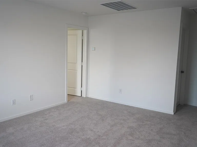 7614 Barcelona Spgs — Photo 13