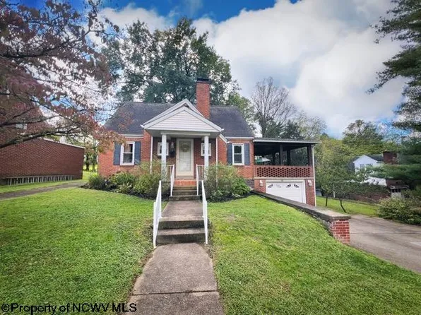 120 Terrace Mnr, Fairmont, WV 26554