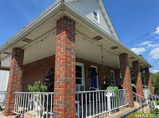 82 Westfield St, Middletown, CT 06457