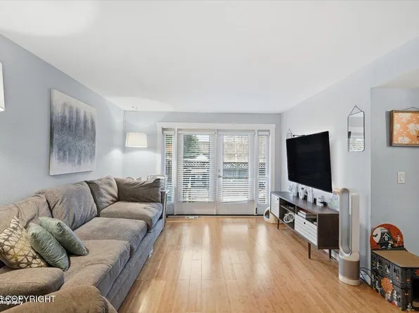 2105 Minerva Way #2105, Anchorage, AK 99515