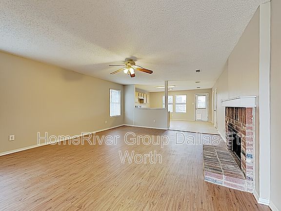 3rd image of 2708 Pecan Dr