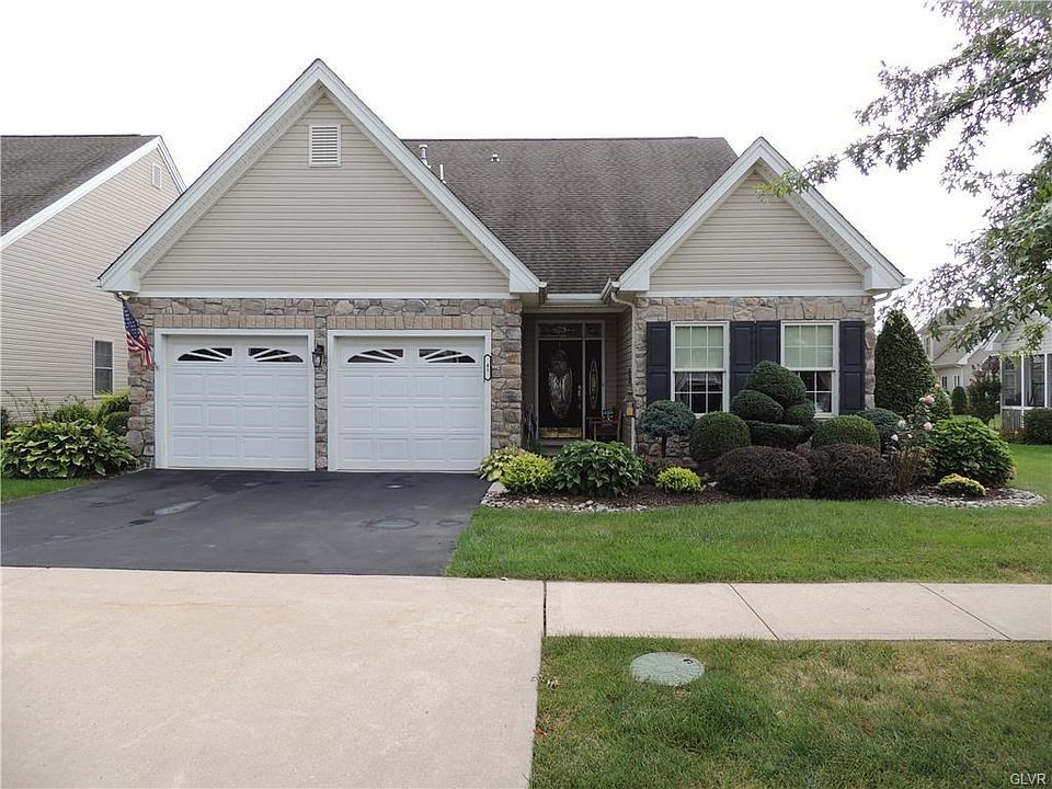 1st image of 41 Edinburgh Dr