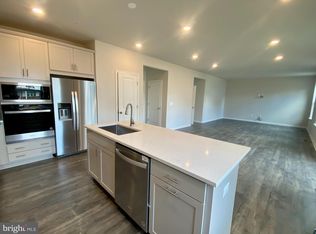 9910 Obin Ln, Waldorf, MD 20601