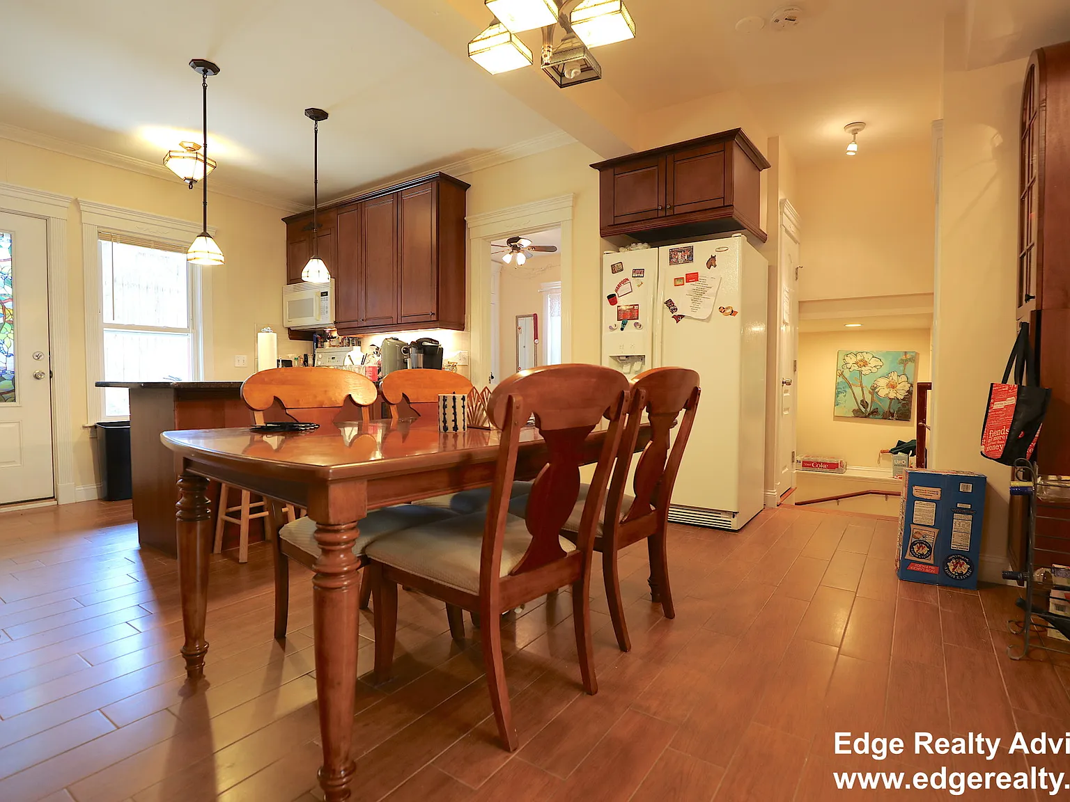 3 bed, 1000 sqft, $3,500 — Photo 2