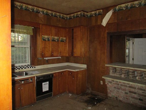 5th image of 301 W 24th Ave