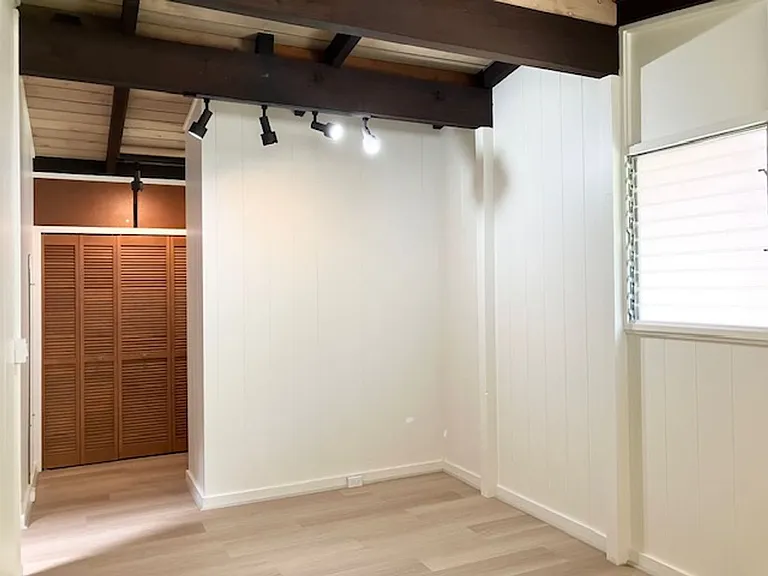 5158 Kilauea Ave — Photo 15