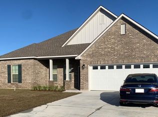 120 Gilded Ln, Broussard, LA 70518