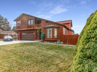 9650 S Buttonwood Dr, Sandy, UT 84092